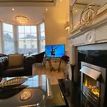 The Maureen Suite