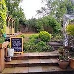 5Br Family Home With Private Garden In Portslade