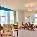 Inchgarry Court