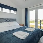 Buttercup Lodge