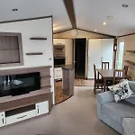 The Crown Lodges