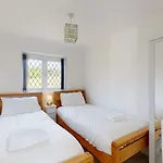 B51 Blue Bay, Riviere Towans