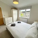 Lodge 18 - The Pines