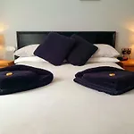 Apollo Guest House