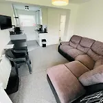 2 Bedroom Chalet Sb172, Sandown Bay, Isle Of Wight, Free Wifi
