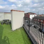 Unique 1 Bed Penthouse In East Village, Belfast - Walk To City Centre, Roof Terrace