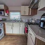 Fantastic 6 Berth Caravan At Haven Skegness Holiday Park Ref 88028Hr