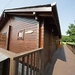 Walnut Log Cabin